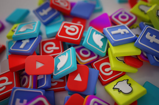 ¿Qué es el oversharing? Conoce los riesgos de esta práctica en redes sociales.