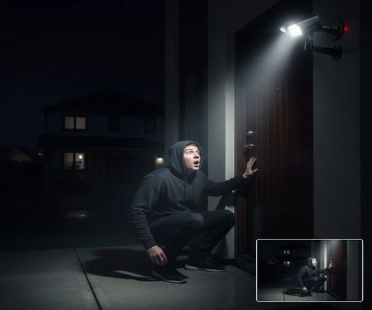 La luz es la primera alarma: Cómo la iluminación inteligente frustra el robo nocturno