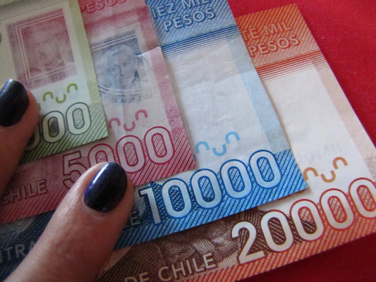 ¿Cómo detectar si un billete falso en Chile?